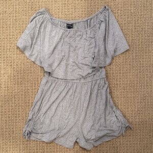 art class Girl’s Heather Gray Romper